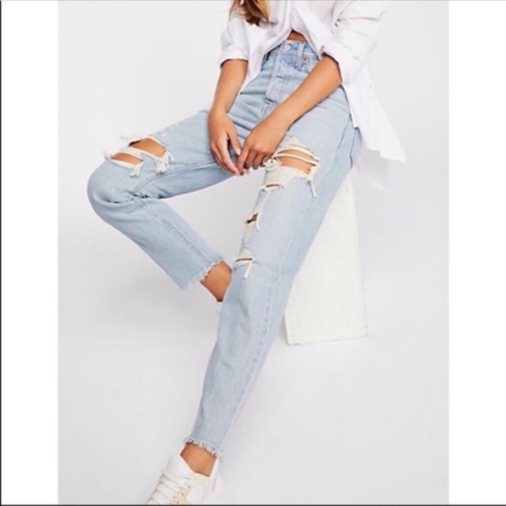 Levi’s wedgie fit distressed jeans